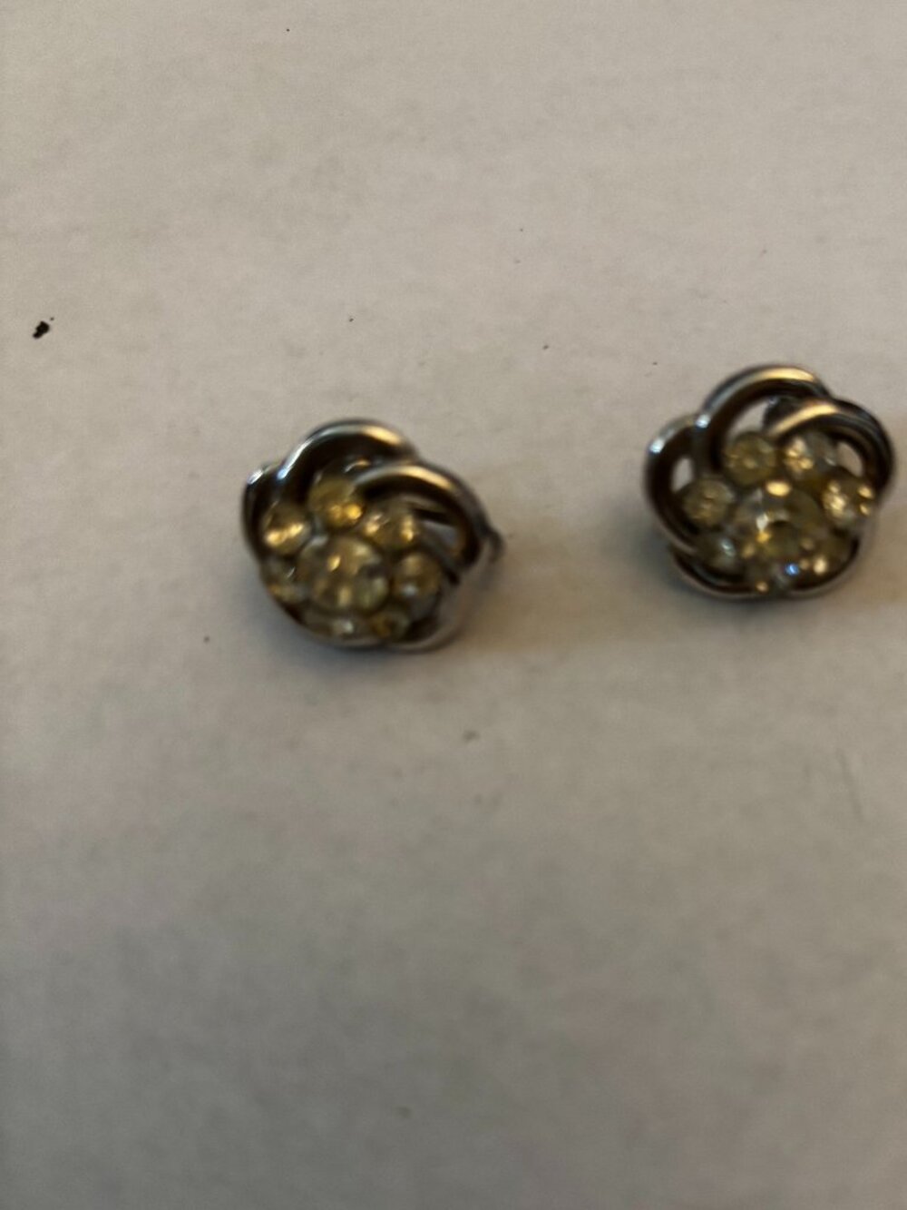 Screw back clip earrings silver tone rhinestones flower